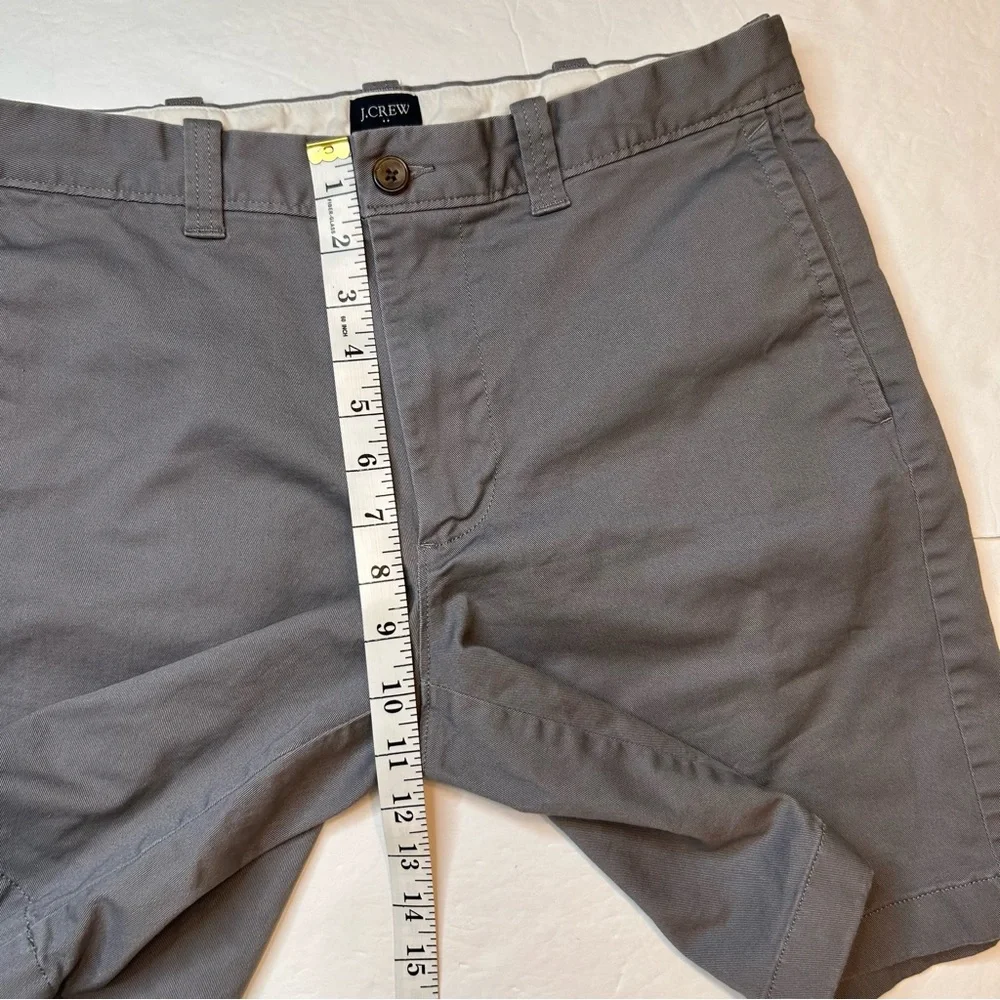 J.Crew Re-Imagine Men’s Short Gray Pants W31 X 9”Inseam